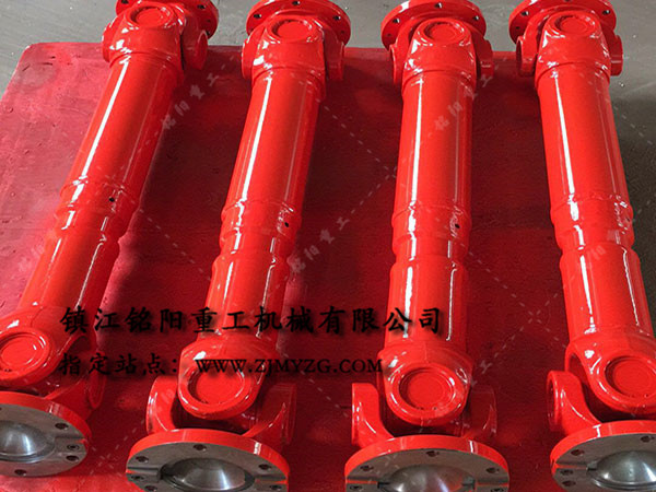新式整體叉頭式萬向聯(lián)軸器是冶金、軋鋼等機(jī)械設(shè)備的優(yōu)選傳動件-萬向聯(lián)軸器